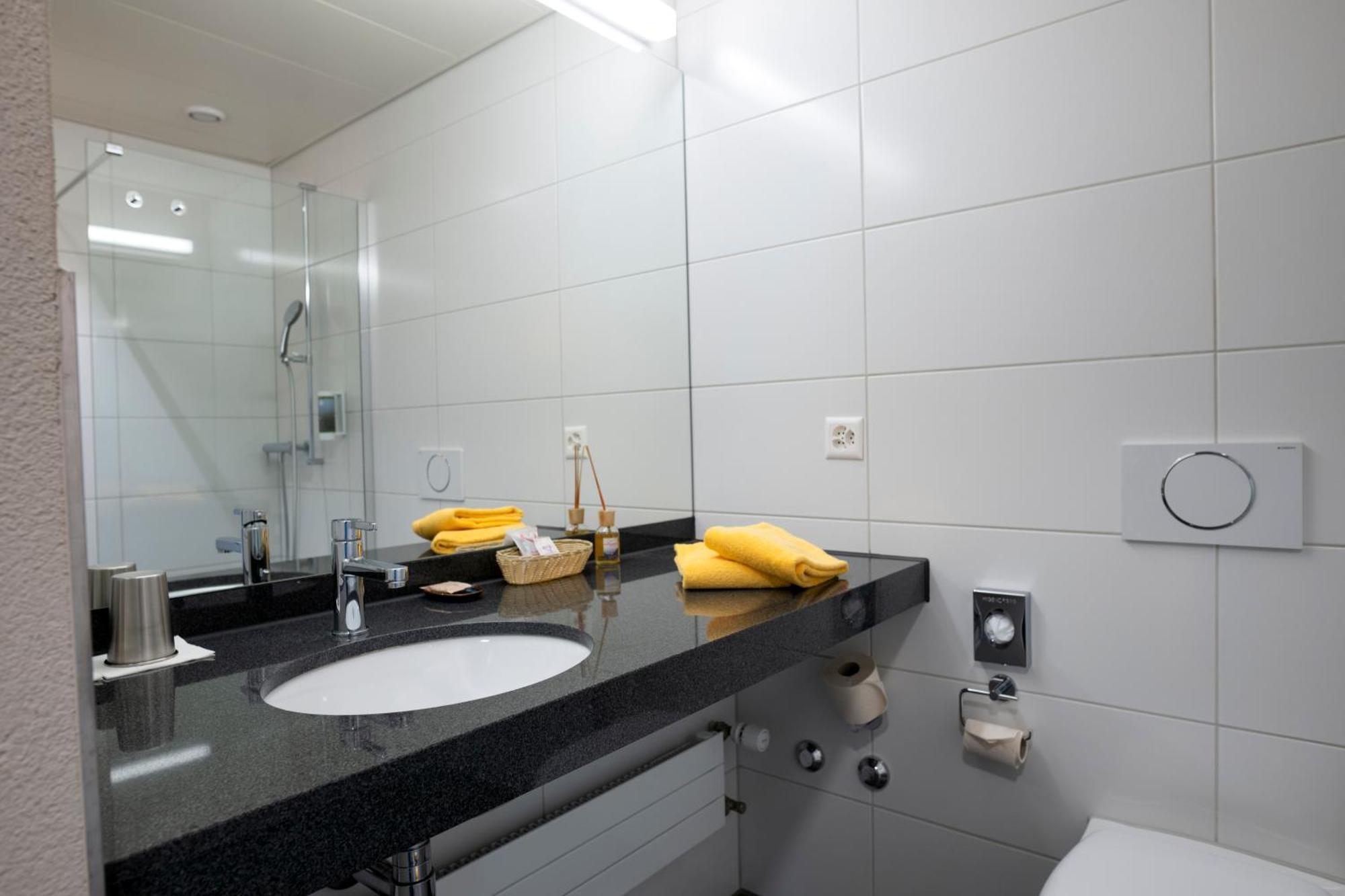 Villmergen Swiss Quality Hotel Exteriör bild
